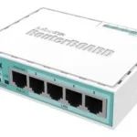 Roteador MikroTik Hex RB750Gr3 Branco Firewall Sistema RouterOS - Miniatura 3